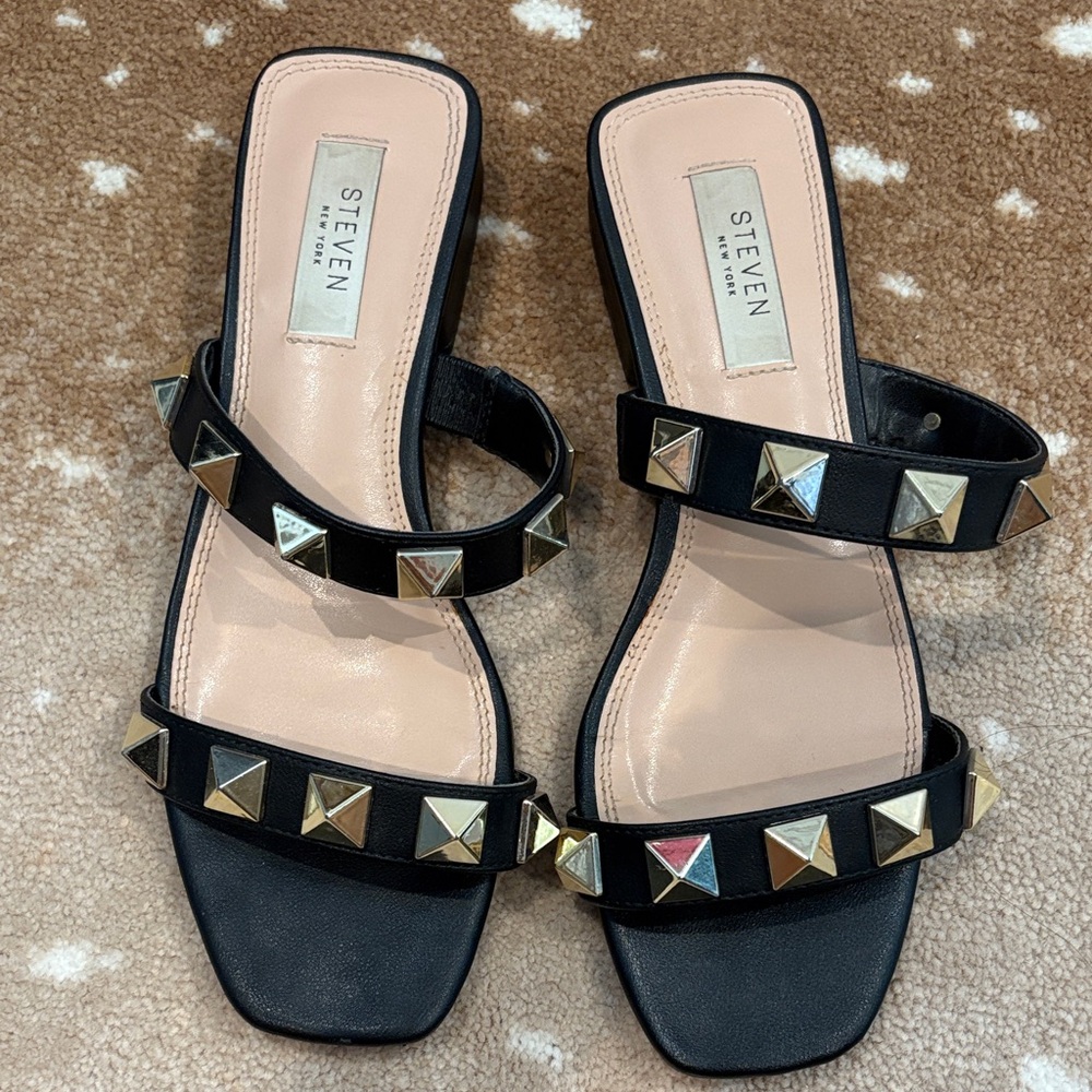 STEVE MADDEN studded sandals sz 7.5